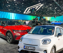 La "Fiat cinese" vola, Filosa taglia e Renault si allea con Chery: che succede all'auto europea?
