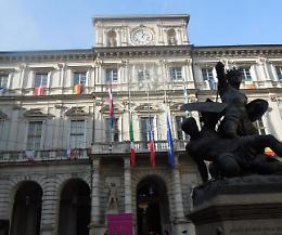 Torino, servizi a rilento? In Comune mancano 2.400 lavoratori (e 54 milioni di euro)