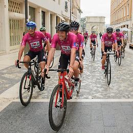 Pedalando "per la vita". La ricerca che non si ferma mai: 304 tappe e 70mila euro per la fibrosi cistica