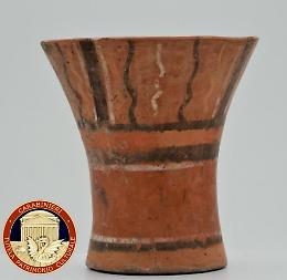 Restituito alla Bolivia un antico vaso cerimoniale: l’Italia riconsegna un prezioso reperto Tiwanaku
