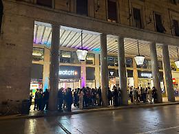 Torino, questa sera tutti in fila davanti a Swatch