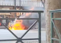 Auto prende fuoco, paura in corso Trapani