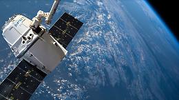 Elon Musk e SpaceX sotto accusa: i loro satelliti stanno trasformando lo spazio in una minaccia