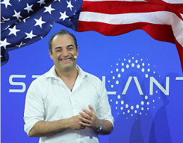 Stellantis: ecco cosa c'è nel maxi-piano da 13 miliardi in USA (e cosa promette per Fiat). Le parole di Filosa VIDEO