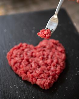 Carmagnola ospiterà “Crudissima”, il festival della carne piemontese promosso da Asprocarne