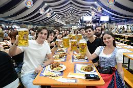 Una giornata all'Oktoberfest Torino: la festa ha inizio