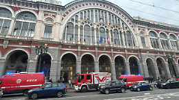 Scatta l'allarme incendio a Porta Nuova, pompieri e polizia sul posto