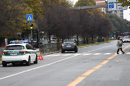 Torino, sette incidenti in un punto critico di corso Orbassano: cambia la viabilit&agrave;