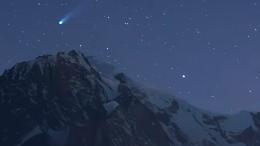 La Cometa Lemmon brilla sul Monte Bianco: il video mozzafiato di Valerio Minato