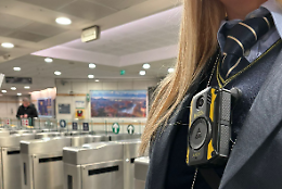 Body cam sulle divise dei controllori per fermare le aggressioni su bus e tram