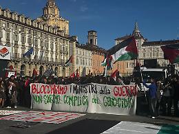 Presidio pro-Pal a Torino contro la conferenza di Forza Italia sulla casa