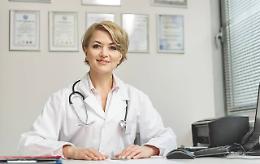 Il "medico della mutua" sta scomparendo: la carenza che minaccia il sistema sanitario italiano