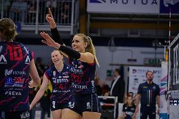 Il Chieri '76 atteso a Pesaro dal Vallefoglia, la vicecapitana Gray: «Vogliamo continuare e essere serene e incisive»