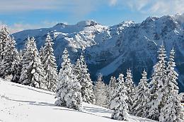 Dalla città alle piste: le mete da raggiungere in treno dal Piemonte per un weekend sulla neve