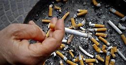 Tabacco, nuove tasse in arrivo: la Ue prepara la direttiva sulle accise, l’Italia teme rincari e contrabbando