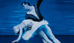 A Torino lo spettacolo più bello di Natale: "Il lago dei cigni" riparte dal Teatro Valdocco