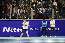 Bagno di folla allo Sporting per il primo allenamento a Torino di Jannik Sinner, in vista delle Nitto Atp Finals