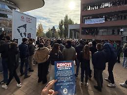 Tensioni al Campus Einaudi durante il volantinaggio del FUAN su “Piemove”