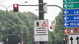 Torino, crollano le multe ai semafori, ecco l’effetto del nuovo Codice della Strada