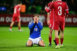 L'Italia sfonda alla fine, Moldavia battuta "solo" 2-0. E i tifosi contestano gli azzurri...