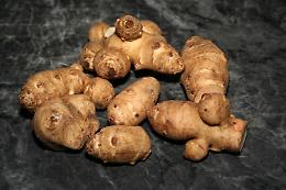 Il tubero piemontese che pulisce l’intestino e toglie la stanchezza: ecco qual è