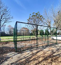 Leini installa due nuove isole ecologiche in via Vittime di Bologna