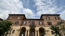 Addio alla carta d’identità cartacea: dal 3 agosto a Chieri servirà la CIE