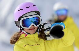 Il casco per sciare è diventato obbligatorio: ecco cosa rischi se lo dimentichi