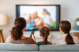 Stasera in TV: film, serie e programmi di domenica 16 novembre 2025