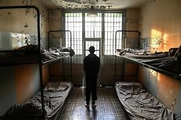 Accusato di tentato omicidio, 17enne evade dal Ferrante Aporti. Ma non era solo