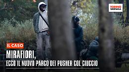 Un ciuccio in bocca e il crack in tasca. Giorno e notte lo spaccio quotidiano