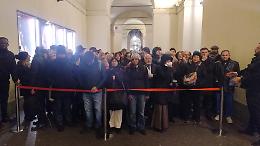 "Siamo qua da 4 ore". Ma cosa succede al Regio? - VIDEO