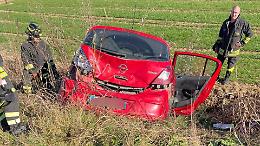 Moncalieri, scontro tra due auto in strada Bauducchi: quattro feriti, grave un bambino