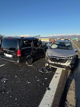 Incidente in tangenziale sud, tre feriti e rallentamenti