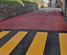 Cuceglio, due nuove piattaforme rialzate per rallentare il traffico: «Preferiamo le lamentele per i dossi agli incidenti»