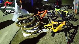 Casale Monferrato, rubano quattro e-bike da 20mila euro: denunciati un 32enne e un 33enne