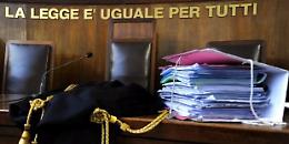 Dermatologo accusato di pedopornografia: è ai domiciliari