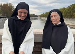 Sembravano suore, ma era tutto finto: il segreto di “Vita da Suore"