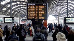 Scioperi a dicembre, tutti gli stop tra trasporti, scuola e aerei: mese nero fino alla vigilia di Natale