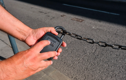 Milano vieta le keybox dal 2026: stretta definitiva sugli affitti brevi