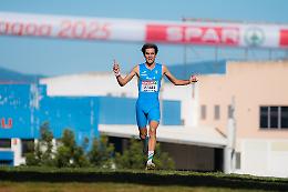 Terzo titolo nella staffetta mista agli Europei di Lagoa, Pietro Arese conduce l'Italia alla vittoria