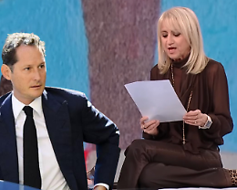 Littizzetto scrive a John Elkann (che aspetta la sentenza in tribunale): &laquo;Stai vendendo un pezzo di storia&raquo;