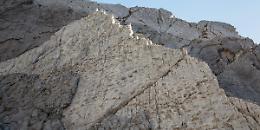 C&rsquo;&egrave; una &ldquo;valle dei dinosauri&rdquo; sulle Alpi: migliaia di impronte scoperte nel Parco dello Stelvio