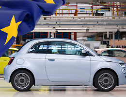 Auto, dietrofront dell&rsquo;Europa sul 2035: ecco cosa cambia (anche per Stellantis)