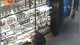 Furti negli autogrill della Torino-Milano: condannati padre e figlio