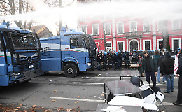 Askatasuna ci costa sette milioni: il presidio resta fino a gennaio