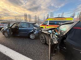 Collegno, tamponamento a catena sulla tangenziale nord: quattro auto coinvolte