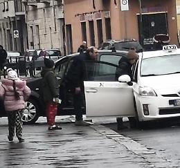 Regio Parco, bambini arrivano in taxi: cos&igrave; gli abusivi evitano lo sgombero