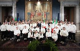 Olimpiadi 2026, Mattarella consegna il Tricolore: &laquo;L'Italia sar&agrave; con voi&raquo;