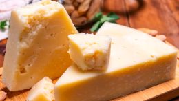 Cina impone dazi provvisori sui prodotti lattiero-caseari europei